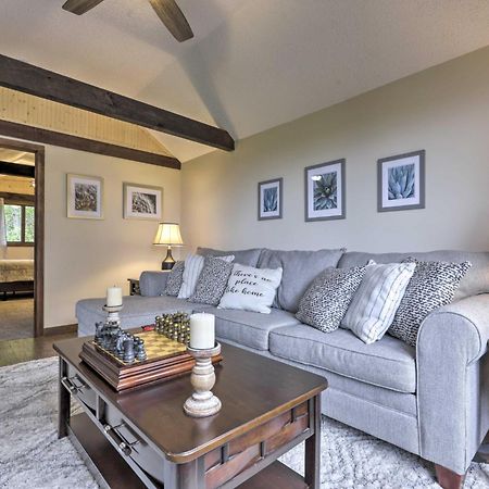 Private Guest House With Deck And Spectacular Views! Uncasville Exterior foto