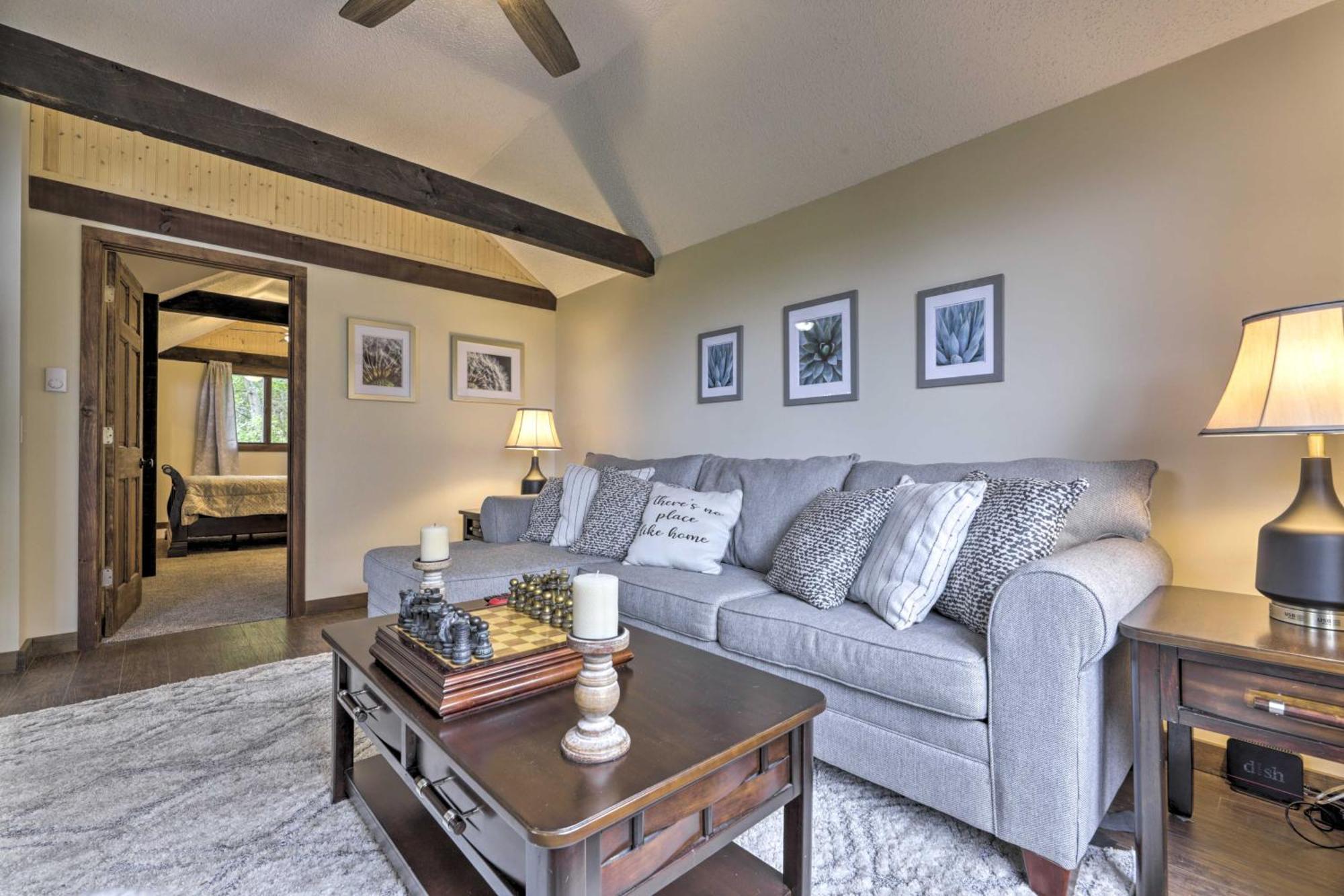 Private Guest House With Deck And Spectacular Views! Uncasville Exterior foto