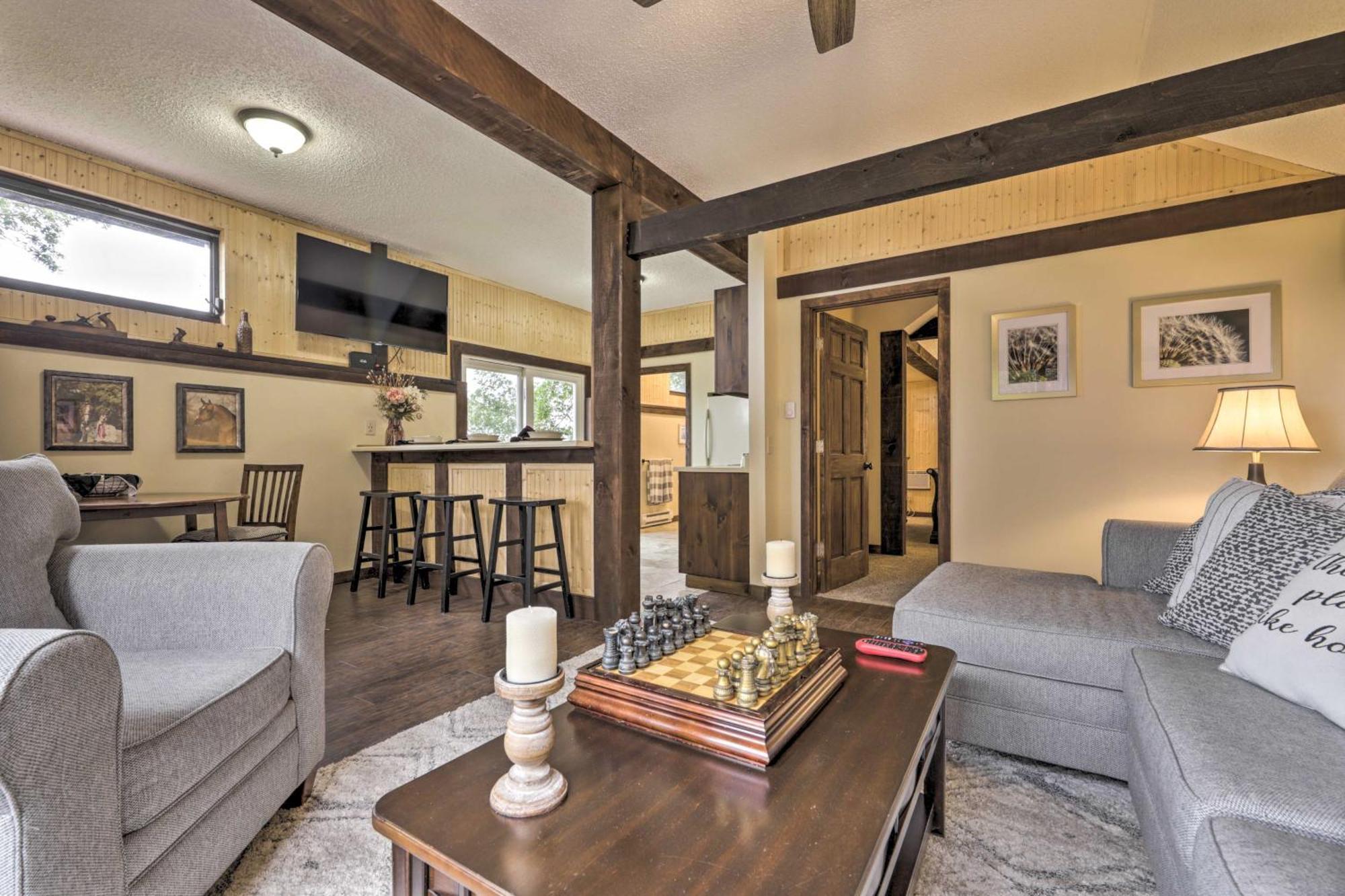 Private Guest House With Deck And Spectacular Views! Uncasville Exterior foto